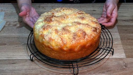Weihnachts Apfel Schmandkuchen in 10 Minuten bereit für den Ofen