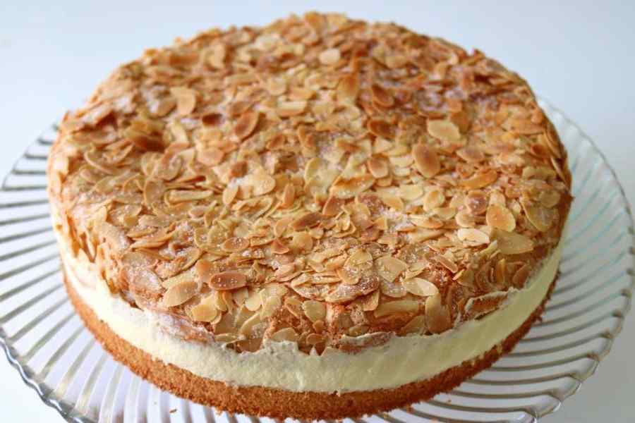 Ruck-Zuck-Bienenstich, schmeckt Fantastisch